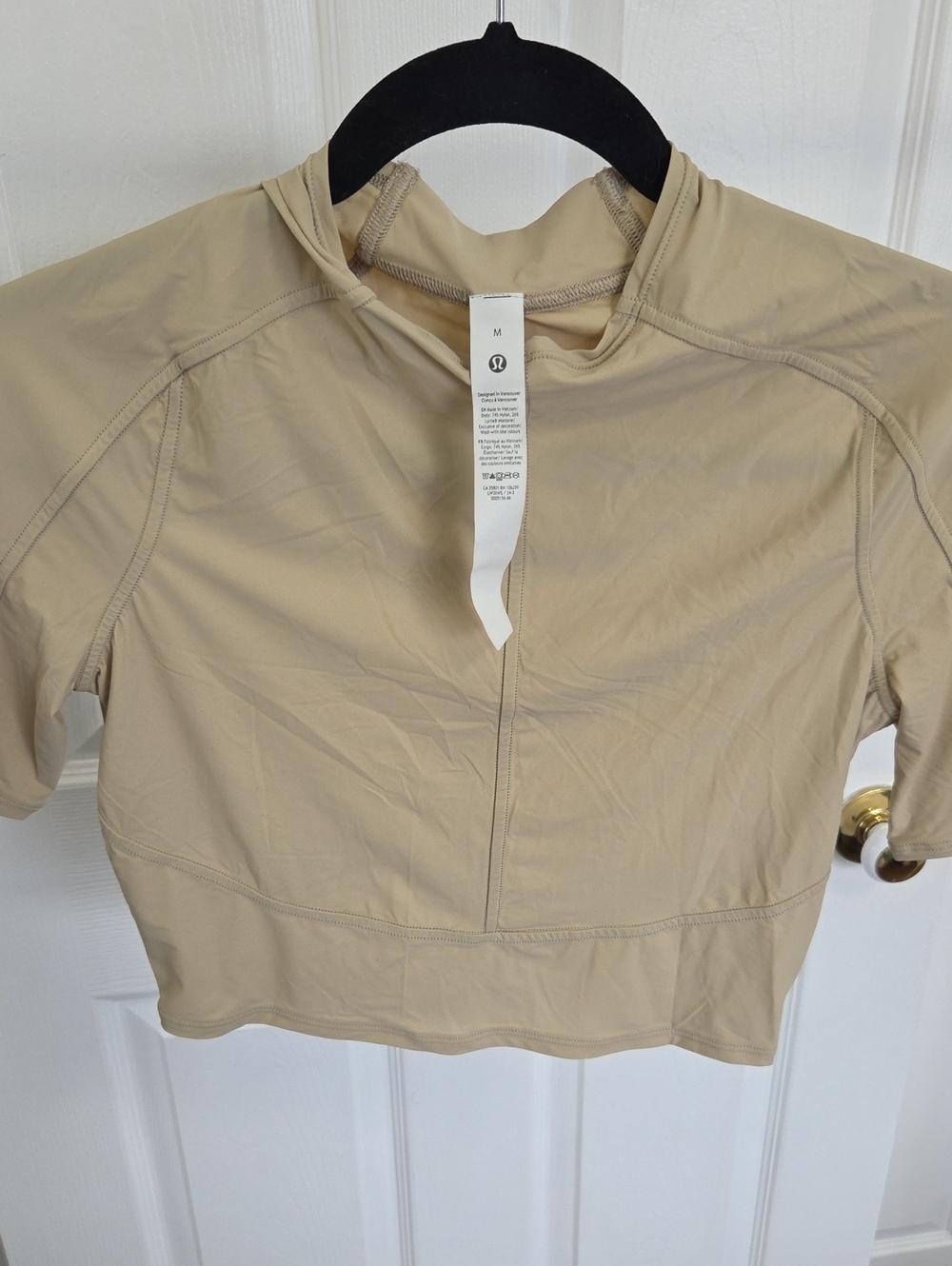lululemon athletica Cropped Short Sleeve Top in Light Beige